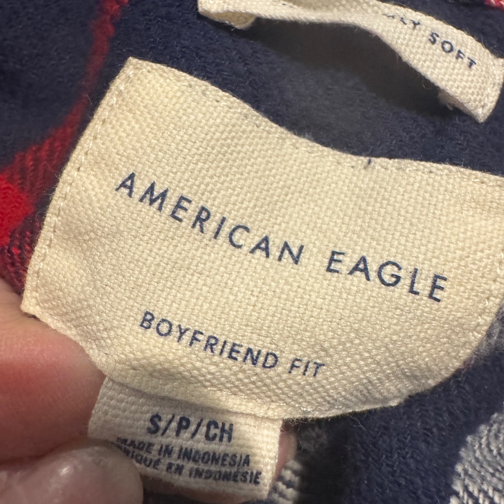 American Eagle Outfitters Navy and Red Plaid Jacket - Picture 4 of 5